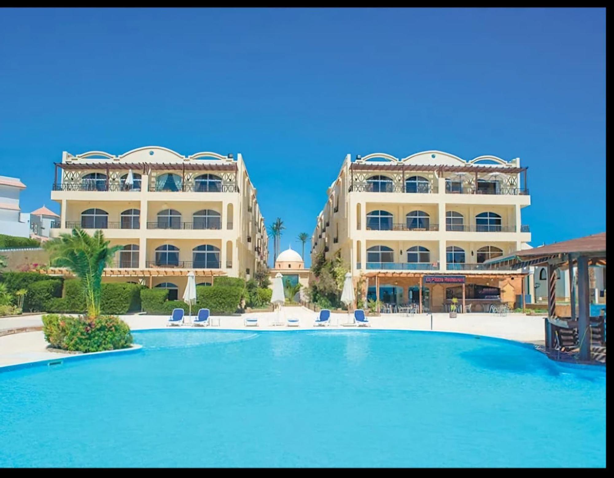 Sahl Hasheesh Beachfront 1br דירה *